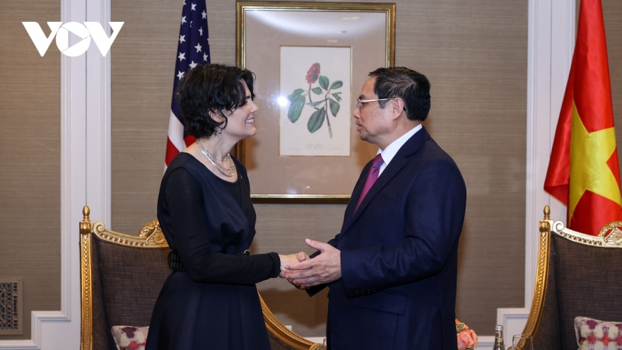 PM seeks to establish relations between Vietnamese cities and Los Angeles